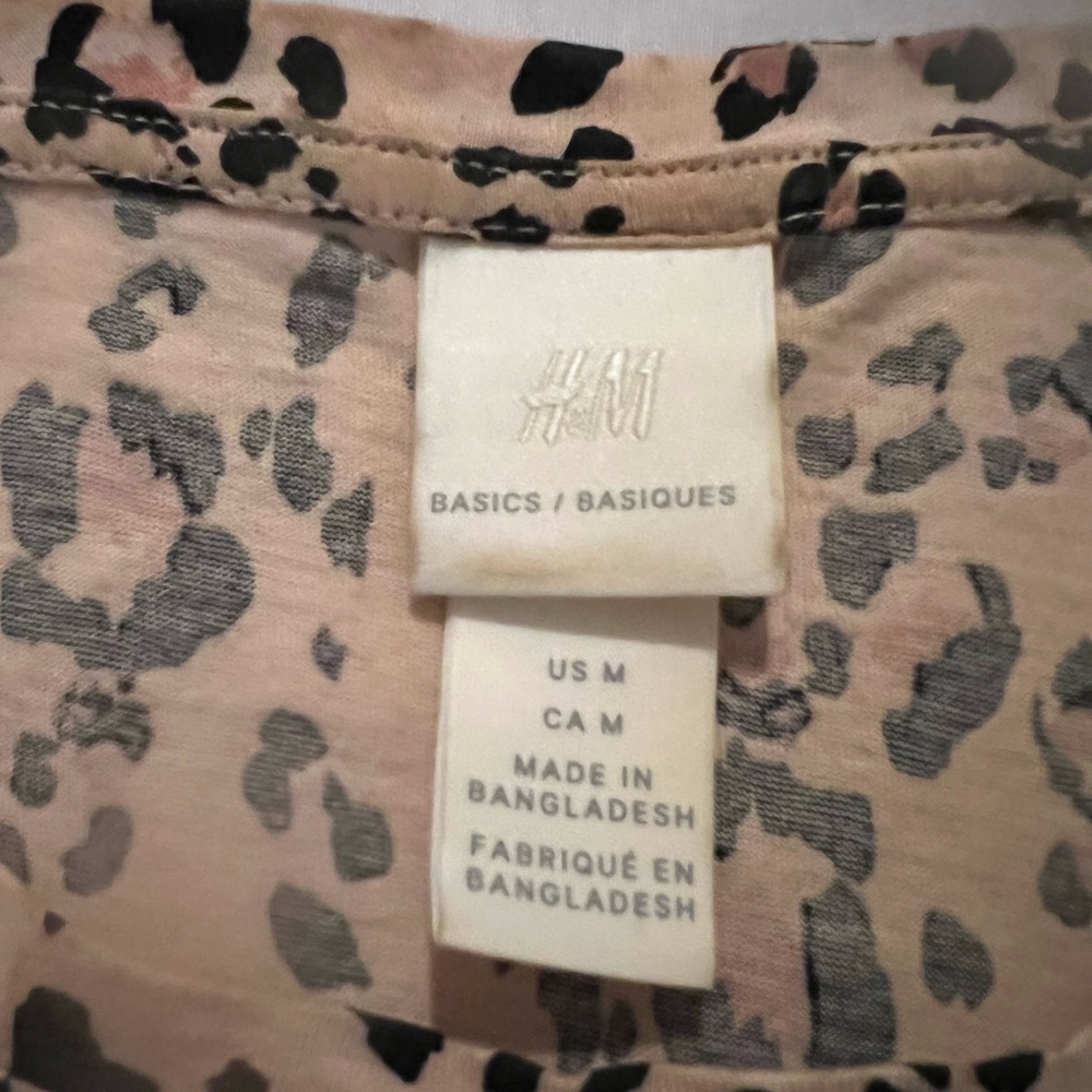 H&M Animal Print Blouse- M - Picture 3 of 4